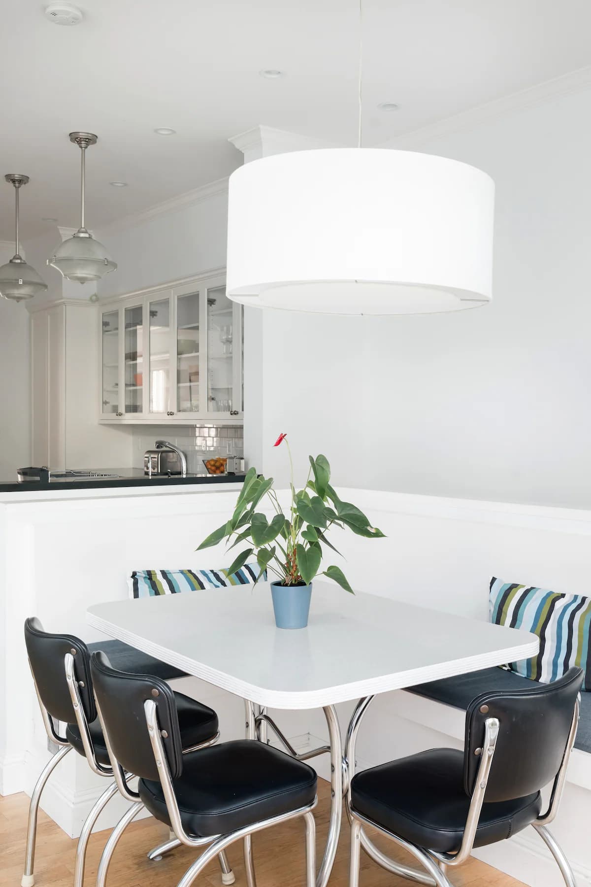 Home in San Francisco · ★4.97 · 3 bedrooms · 3 beds · 2.5 baths - Image 60