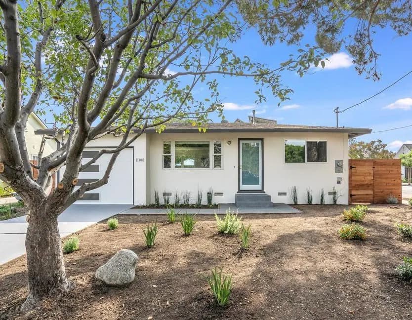 Home in Redwood City · ★4.91 · 2 bedrooms · 2 beds · 1 bath - Image 26