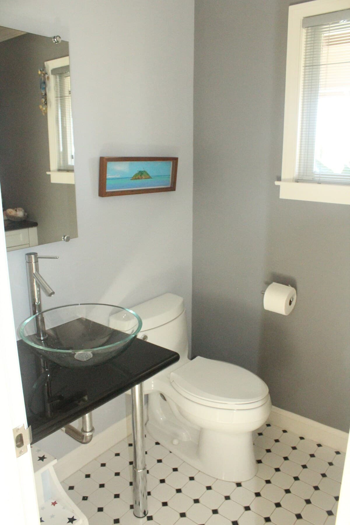 Sunny Bay-View Home with 3 Fireplaces & Garden - Photo 24