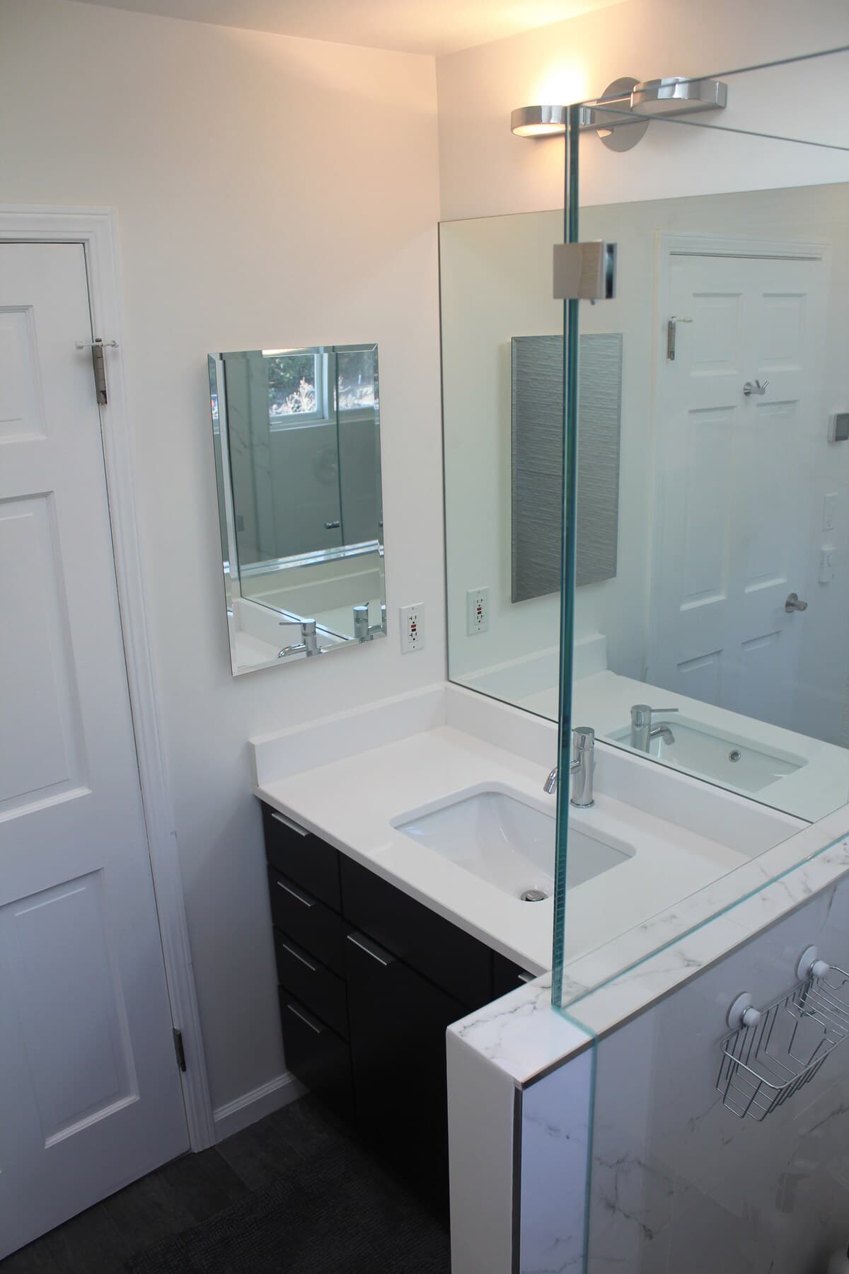 Sunny Bay-View Home with 3 Fireplaces & Garden - Photo 21
