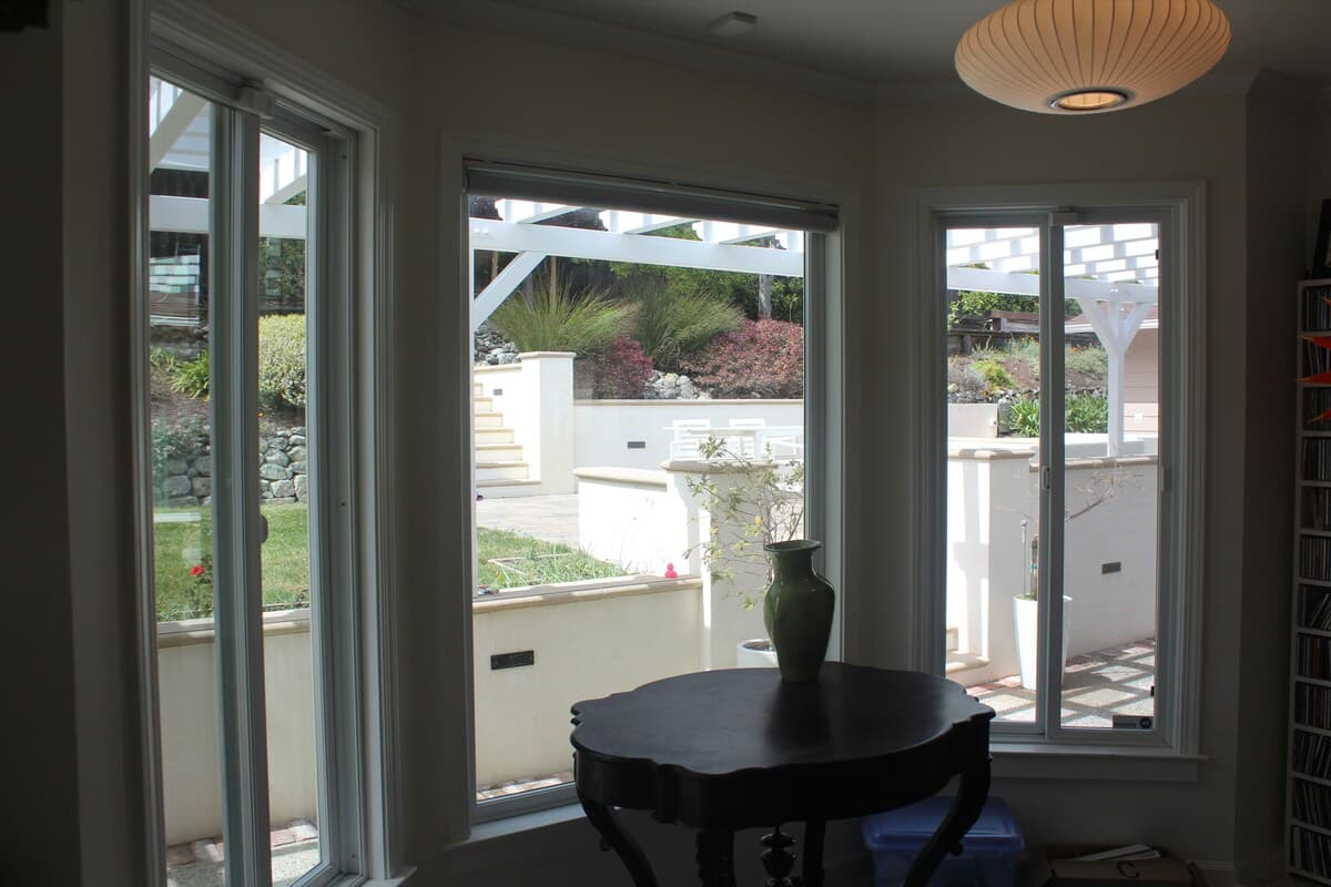 Sunny Bay-View Home with 3 Fireplaces & Garden - Photo 14