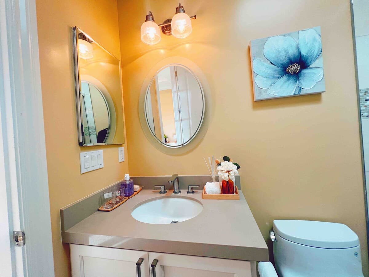 Home in Palo Alto · ★4.56 · 4 bedrooms · 4 beds · 2.5 baths - Image 41