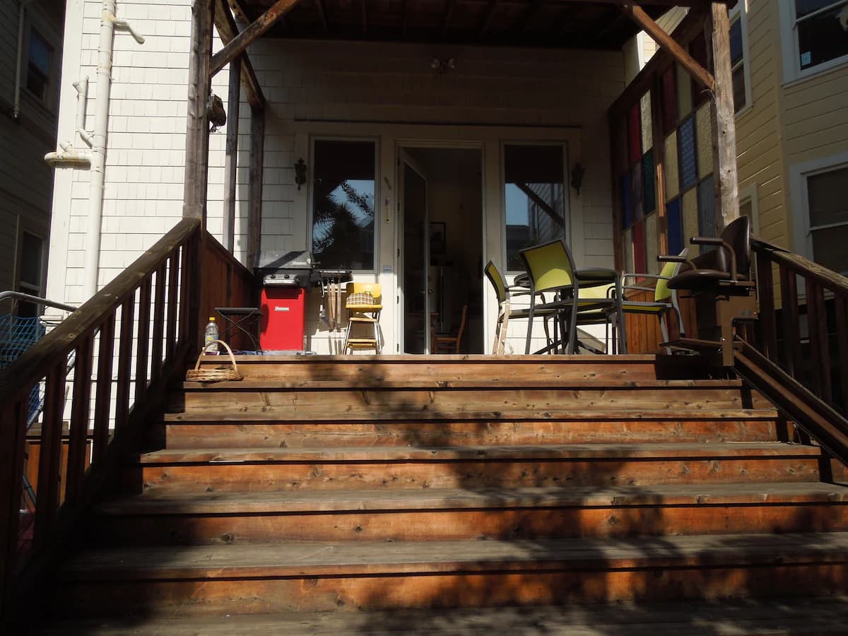 Victorian Home with Huge Yard, Cat Care Required - Photo 53