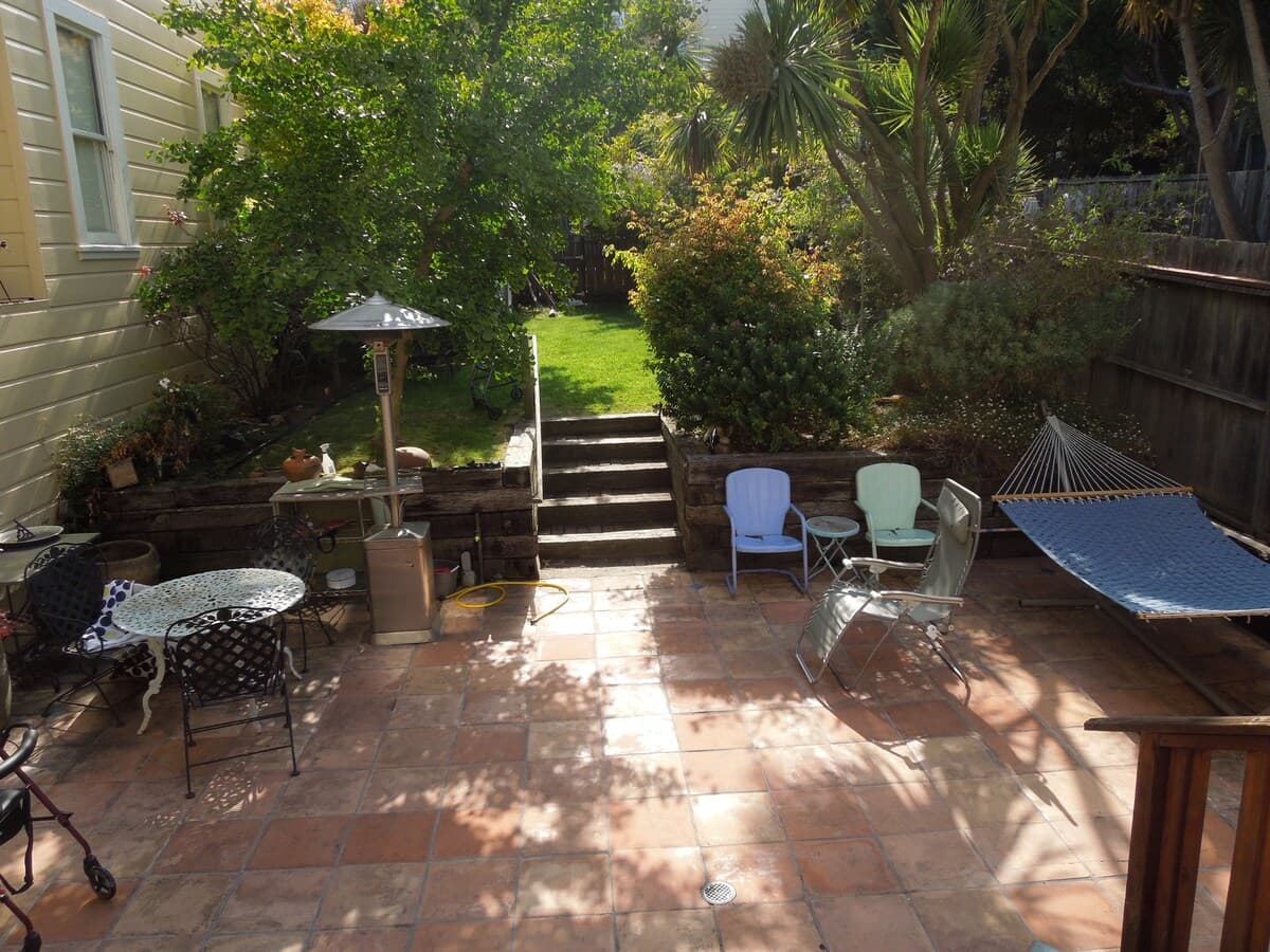 Victorian Home with Huge Yard, Cat Care Required - Photo 48