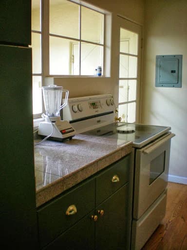 Downtown Palo Alto Townhome, Walk to Caltrain - Photo 7