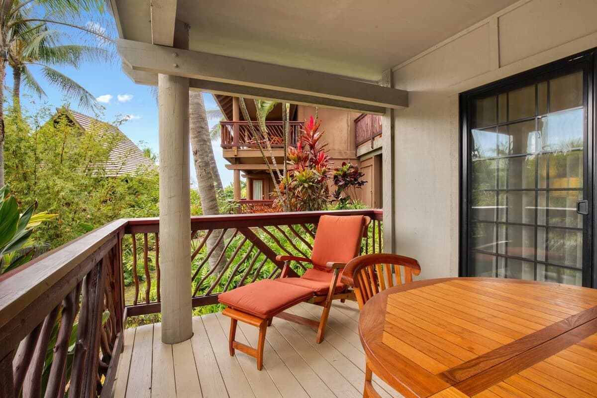 Condo in Kailua-Kona · ★4.81 · 2 bedrooms · 2 beds · 2 baths - Image 13