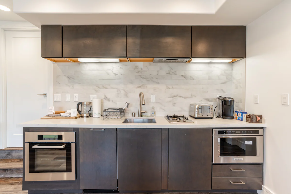 Home in East Palo Alto · ★4.86 · Studio · 1 bed · 1 bath - Image 7
