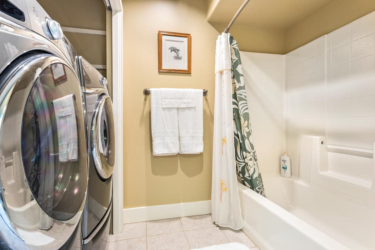 Home in Kailua-Kona · ★4.96 · 3 bedrooms · 3 beds · 3 baths - Image 18
