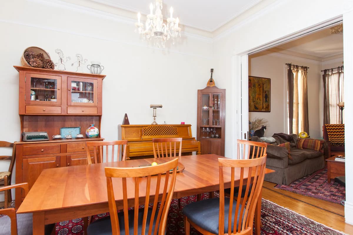 Victorian Home with Huge Yard, Cat Care Required - Photo 17