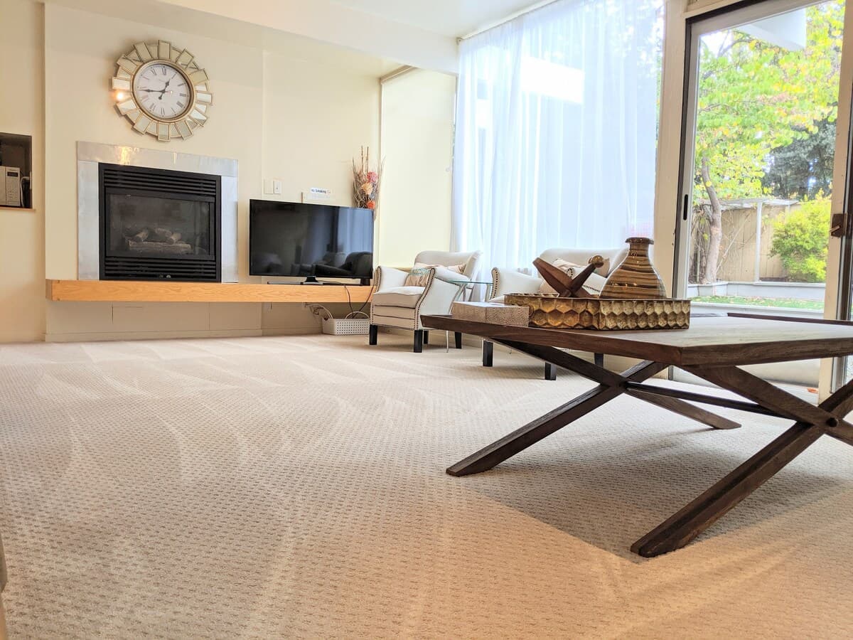 Home in Palo Alto · ★4.74 · 7 bedrooms · 9 beds · 4 baths - Image 5