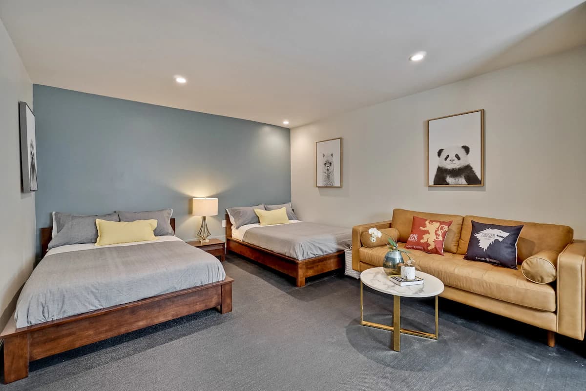 Guesthouse in Palo Alto · ★4.96 · 2 bedrooms · 3 beds · 1 bath - Image 1
