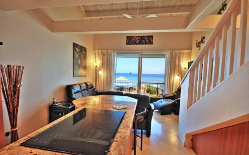 Condo in Lahaina · ★4.8 · 2 bedrooms · 3 beds · 2 baths - Image 10