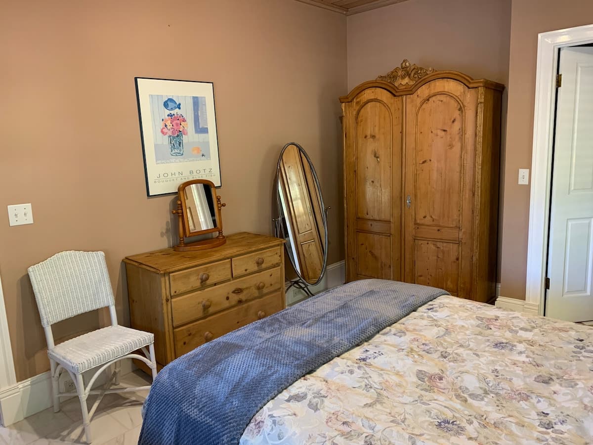 Guesthouse in Los Altos · 2 bedrooms · 2 beds · 2 baths - Image 15