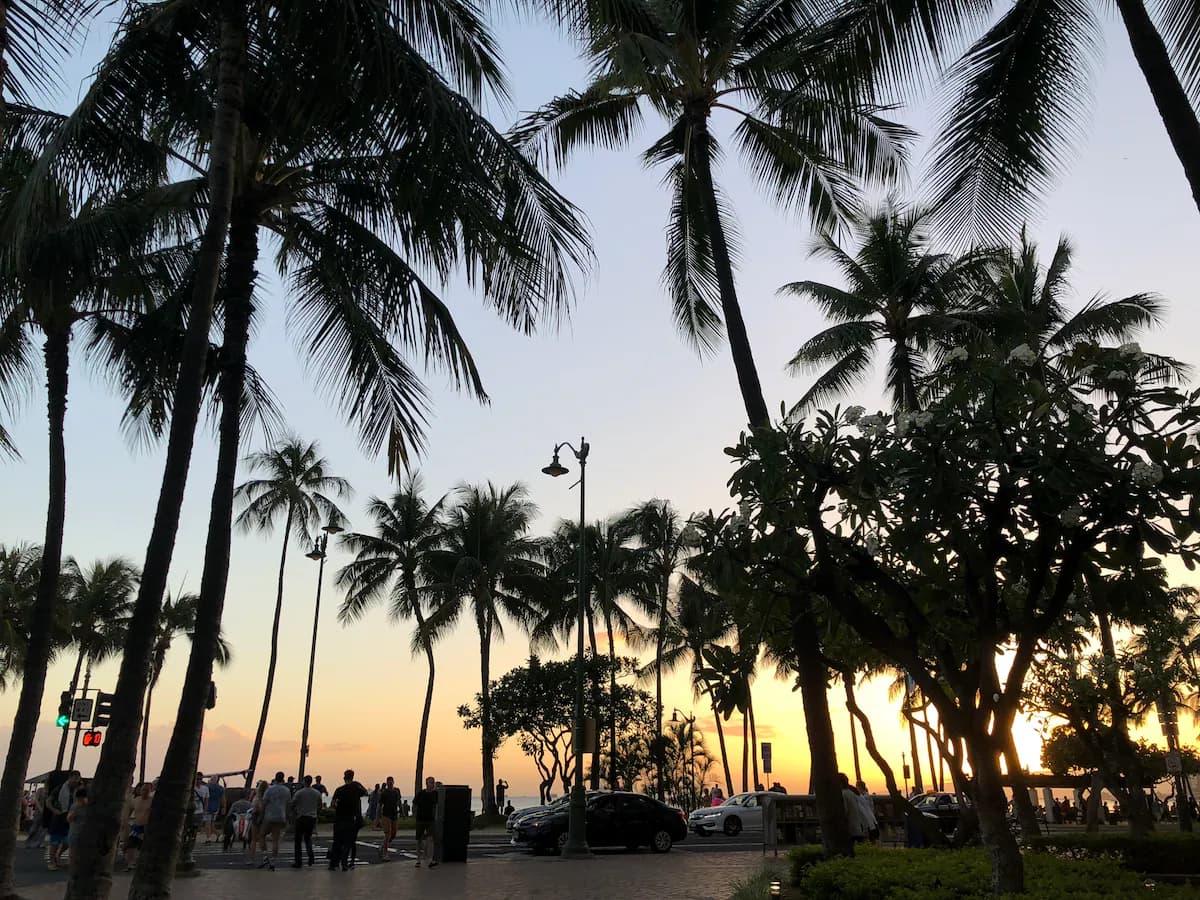 Condo in Honolulu · ★4.86 · Studio · 1 bed · 1 bath - Image 26