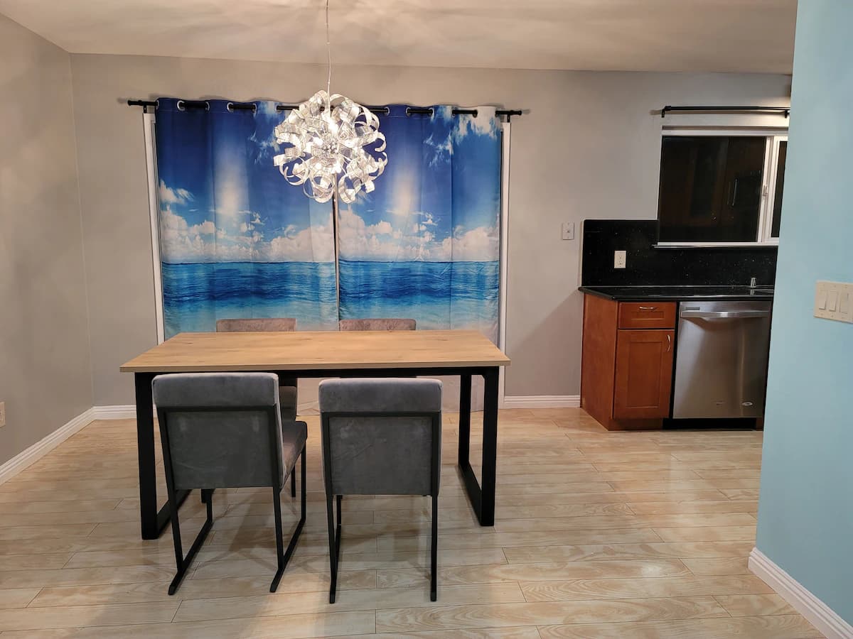 Condo in Palo Alto · ★4.87 · 3 bedrooms · 5 beds · 2 baths - Image 24