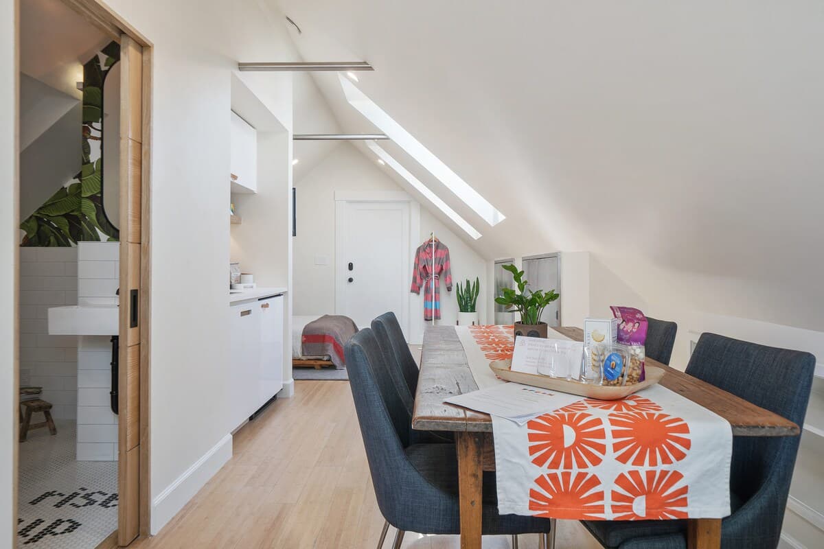 Guest Perch Art-Filled Retreat with Skyline Views - Photo 11