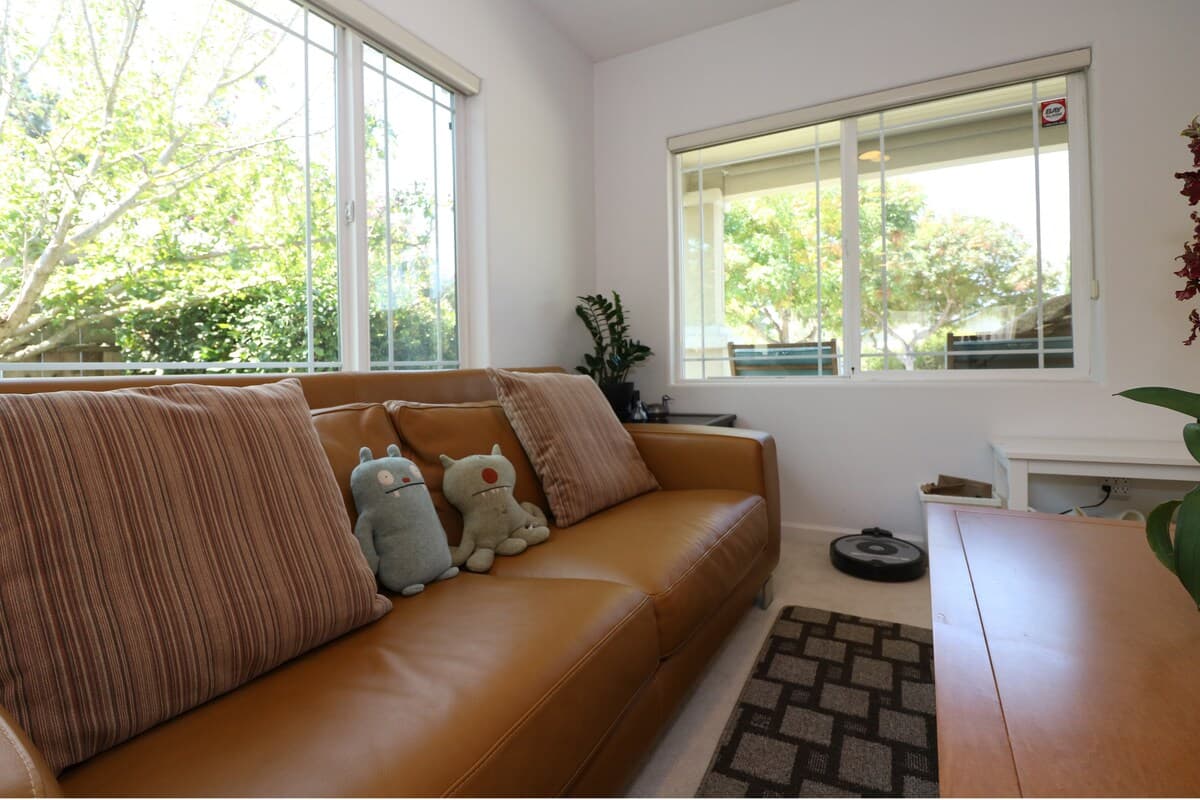 Home in Mountain View · ★4.97 · 2 bedrooms · 3 beds · 1 bath - Image 1