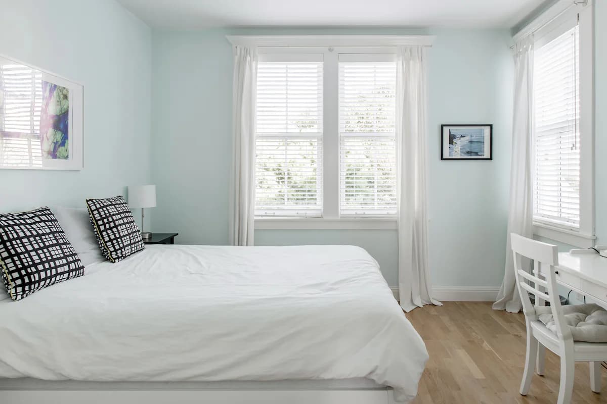 Home in San Francisco · ★4.97 · 3 bedrooms · 3 beds · 2.5 baths - Image 74