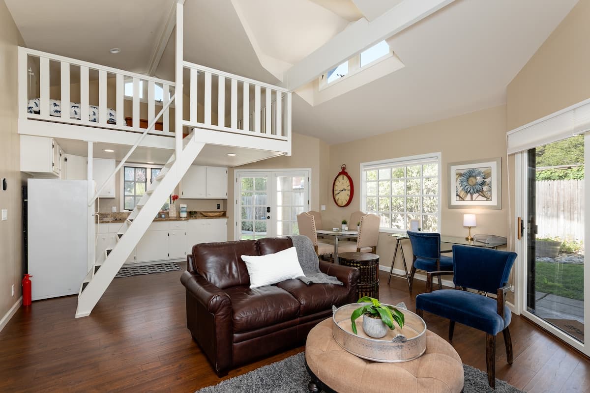 Guesthouse in Menlo Park · ★4.98 · Studio · 3 beds · 1 bath - Image 3