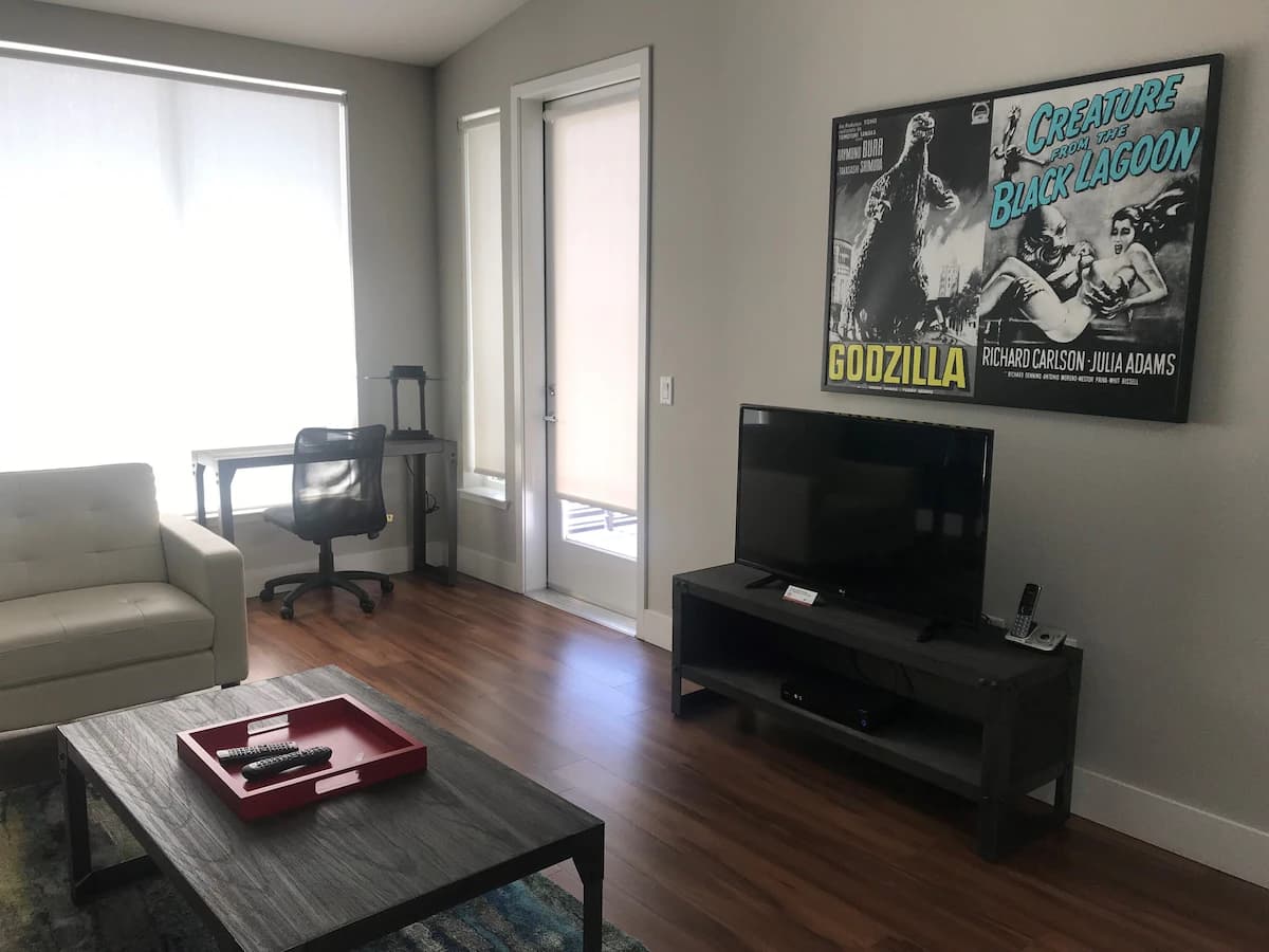 Modern Menlo Park 2 bedroom apartment - Image 6