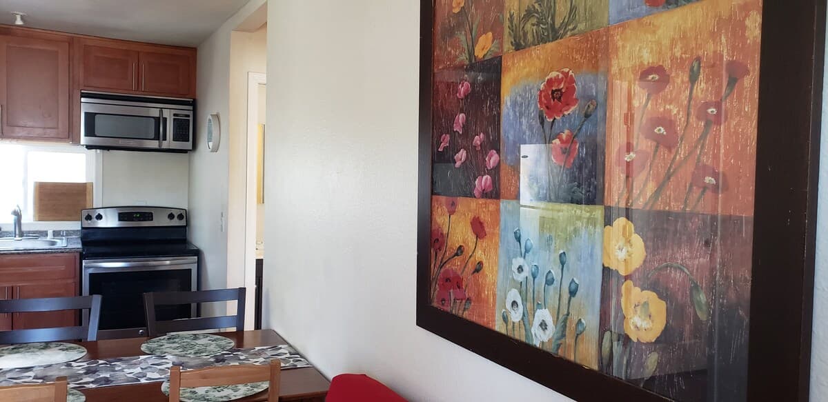 Guesthouse in Redwood City · ★4.57 · 2 bedrooms · 4 beds · 1 bath - Image 3
