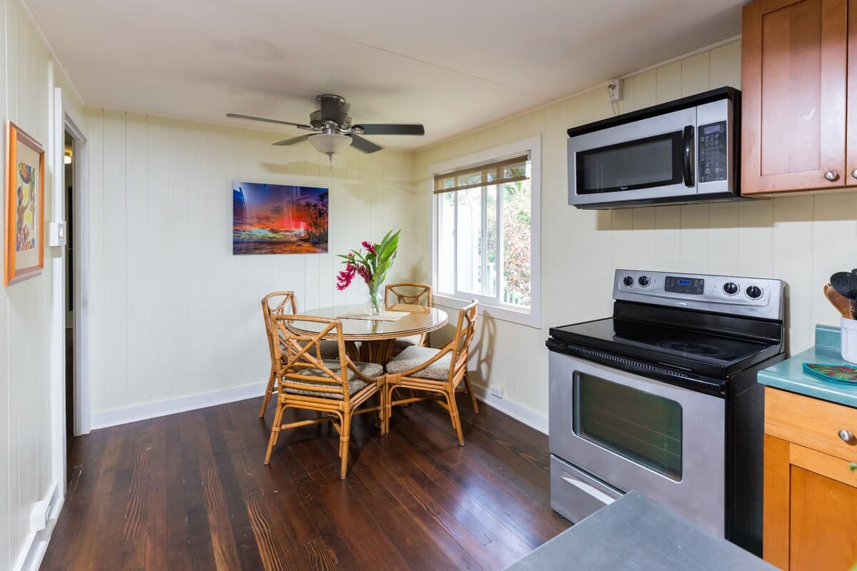 Charming Cottage in Kuau near Mama’s Beach - Image 10