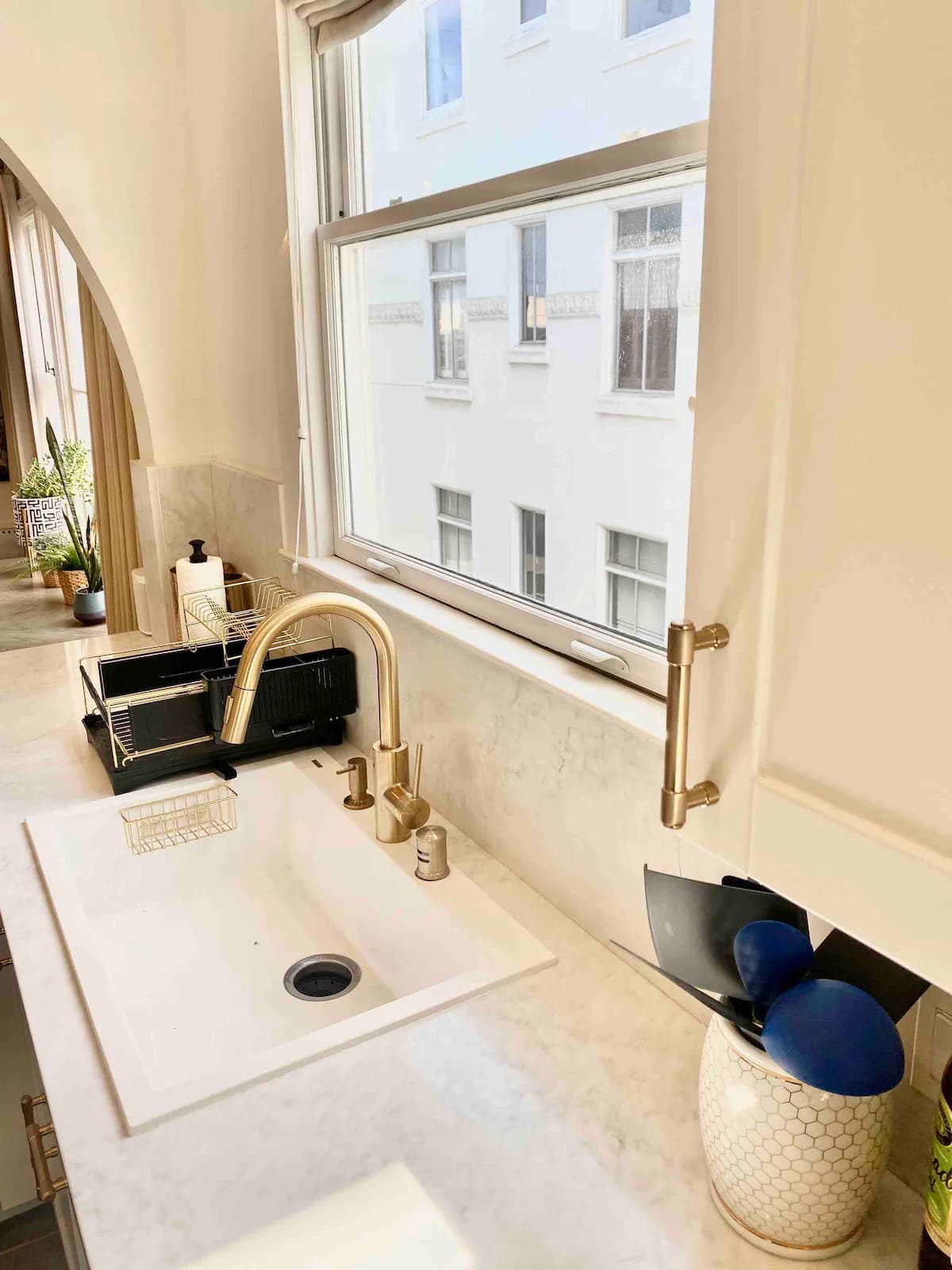 Golden Gate Views from Both Bedrooms, Marina Flat - Photo 25