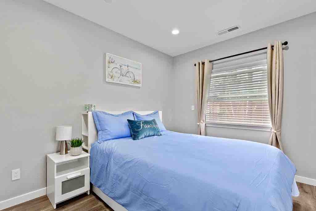 Brand new house in Mountain View - Photo 26