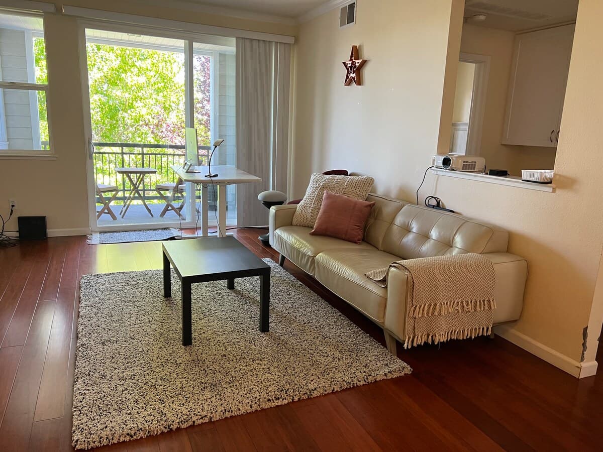 Condo in East Palo Alto · ★4.89 · 1 bedroom · 1 bed · 1 bath - Image 2