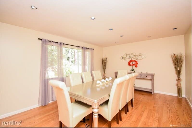 Home in Los Altos · ★4.36 · 5 bedrooms · 5 beds · 3.5 baths - Image 21