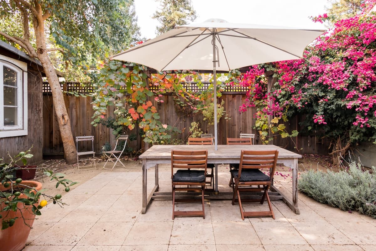 Guesthouse in Palo Alto · ★4.98 · 2 bedrooms · 3 beds · 1 bath - Image 25