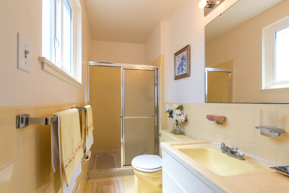 Home in Daly City · ★4.86 · 3 bedrooms · 5 beds · 2 baths - Image 23