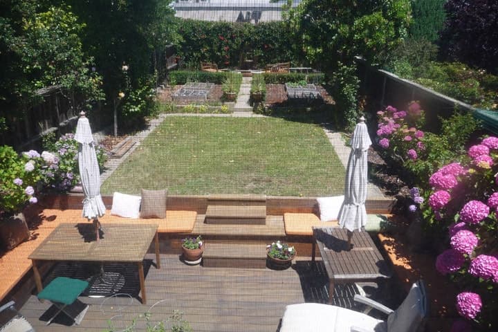 Arts & Crafts Home, Huge Garden, Prime SF - Photo 1