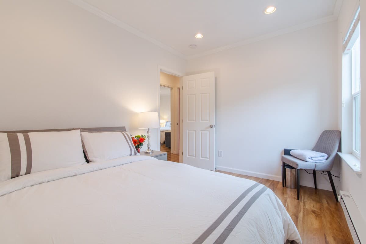 Condo in Palo Alto · ★4.81 · 3 bedrooms · 4 beds · 2 baths - Image 45