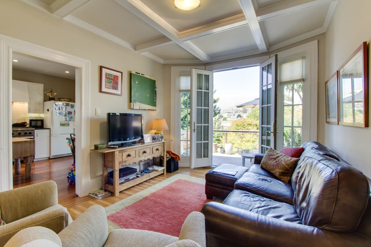 Sunny Noe Valley Hilltop Home with Garden Views - Photo 9