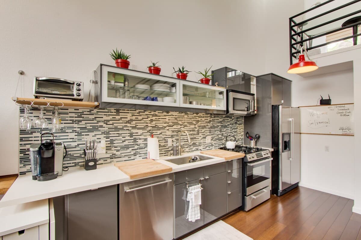 Architect's Bridge House, 2BR w/Fireplace - Photo 16