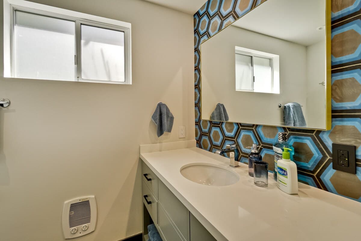 Guesthouse in Palo Alto · ★4.96 · 2 bedrooms · 3 beds · 1 bath - Image 22