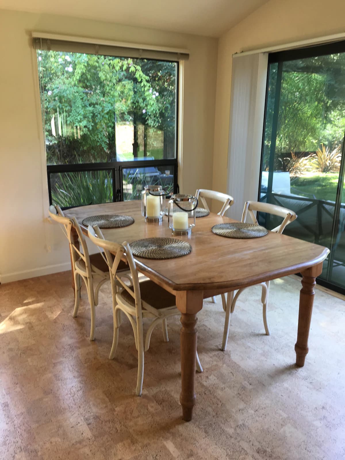 Home in Palo Alto · ★4.91 · 2 bedrooms · 2 beds · 1 bath - Image 5