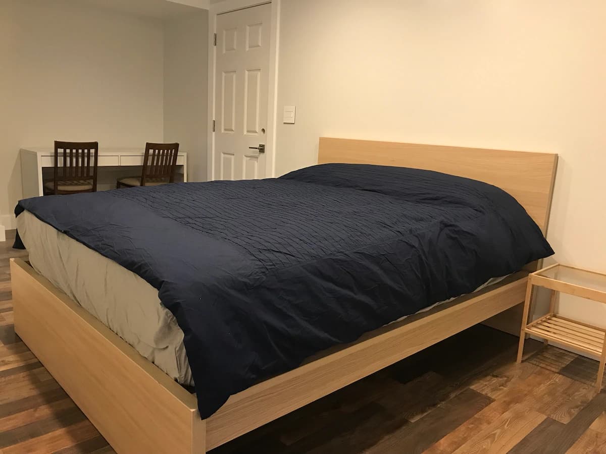 3BR 2BA no kitchen, $25/day parking option (<16ft) - Photo 9