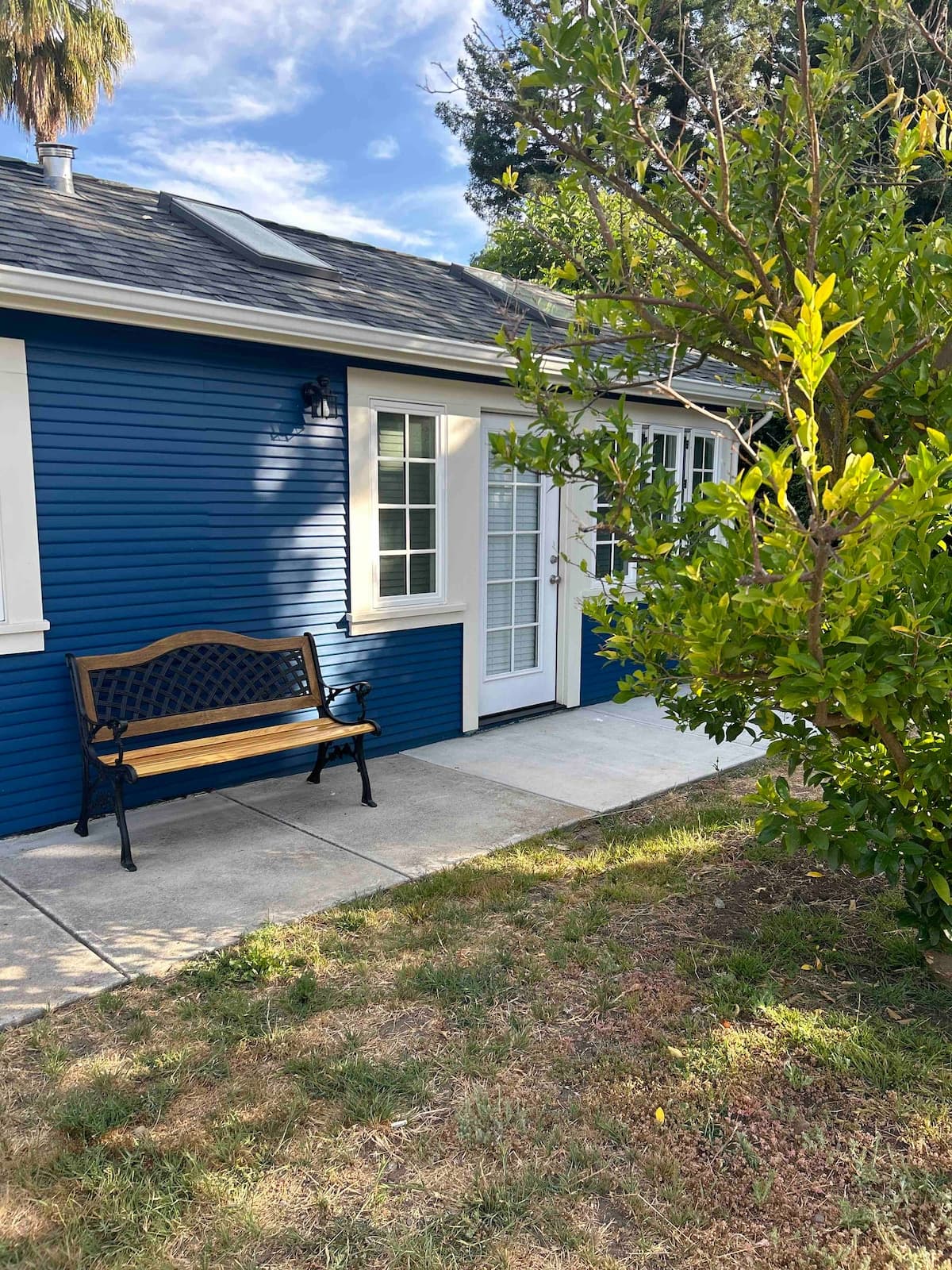 Guesthouse in Palo Alto · ★4.82 · 1 bedroom · 1 bed · 1 bath - Image 21