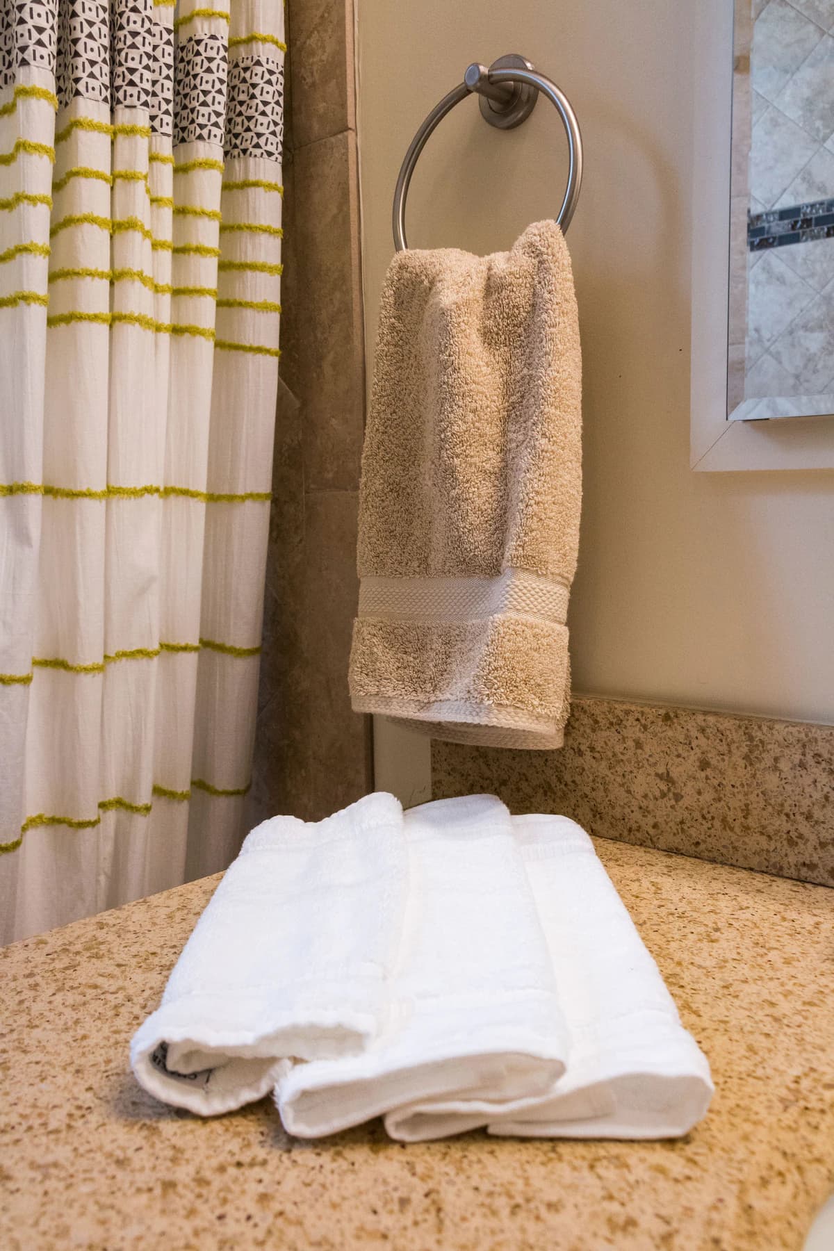 Art-Filled Home Near BART, Free Parking, Sleeps 14 - Photo 39