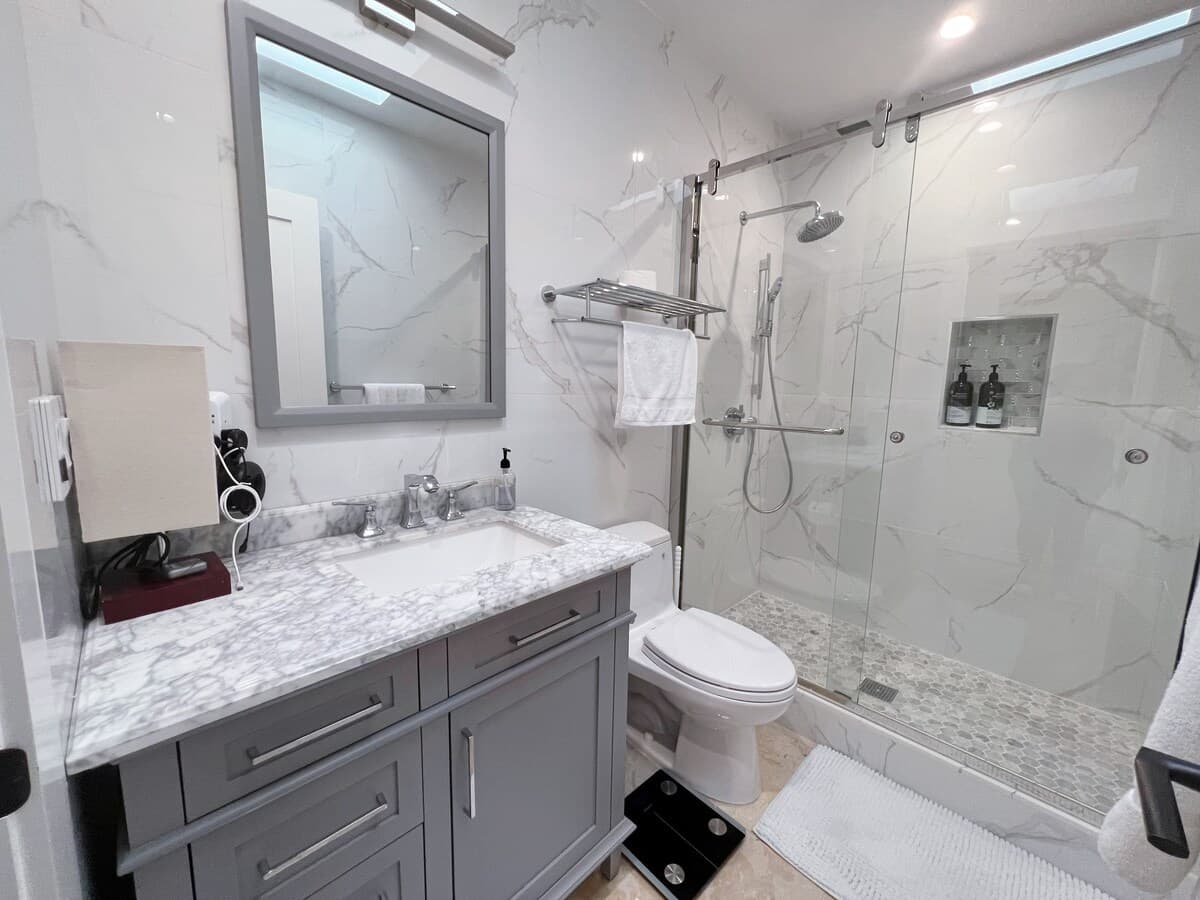 Newly Built 2021 Home, Steps from Balboa Park - Photo 32