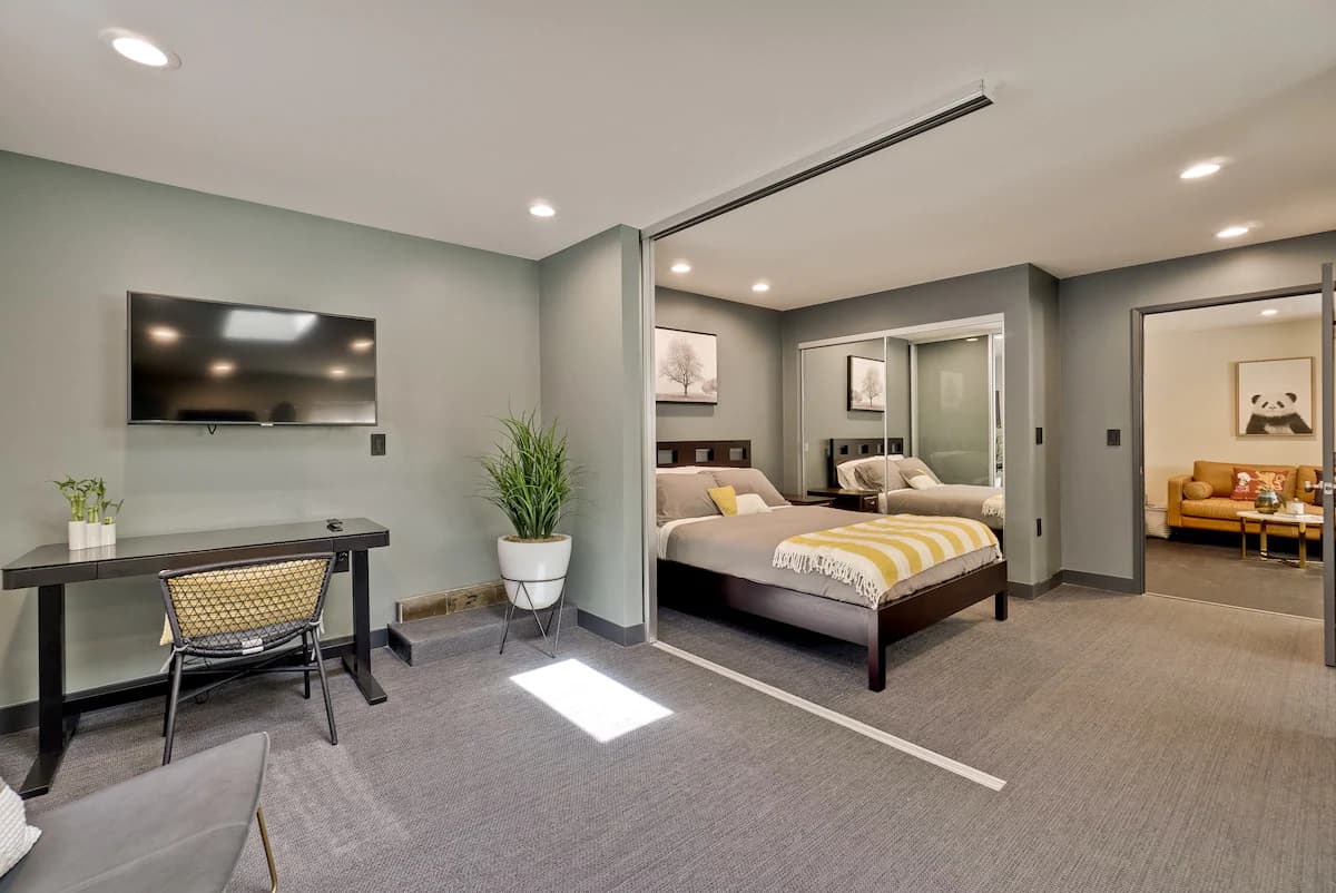 Guesthouse in Palo Alto · ★4.96 · 2 bedrooms · 3 beds · 1 bath - Image 3