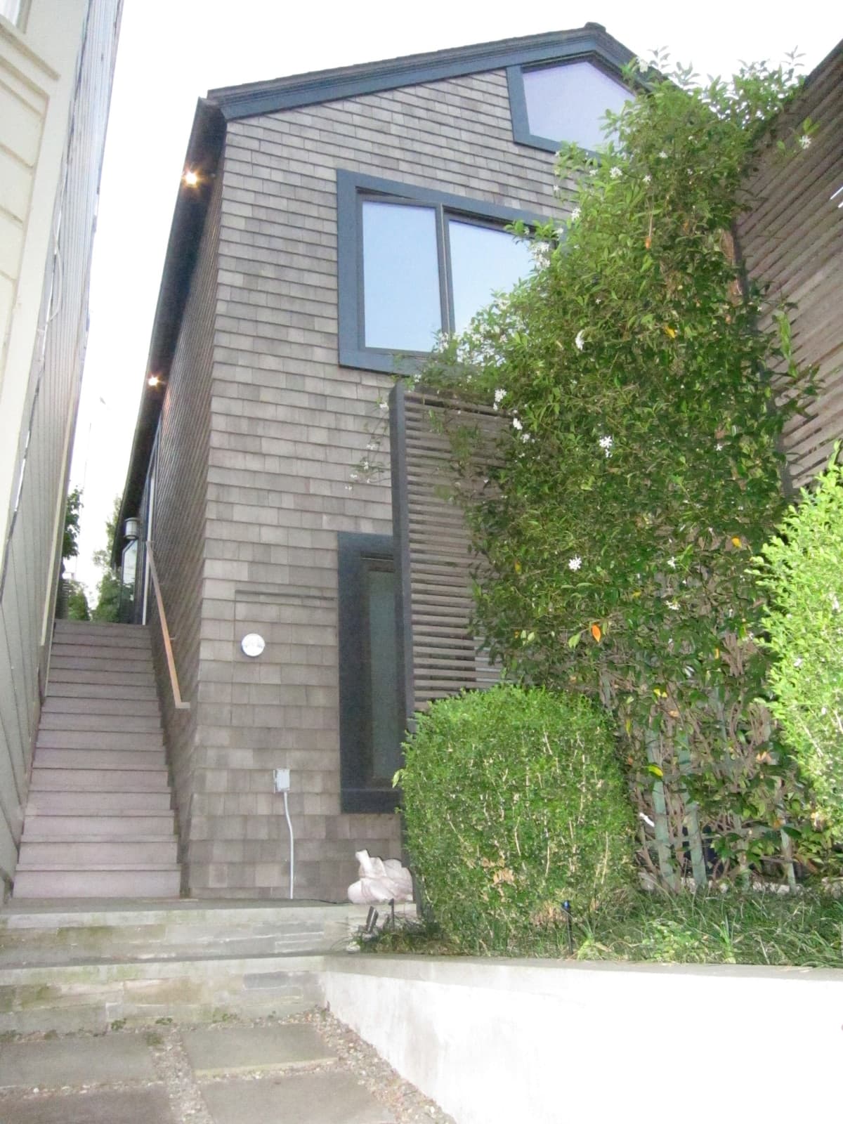 Dolores Park 3-Story Home with City Views - Photo 1