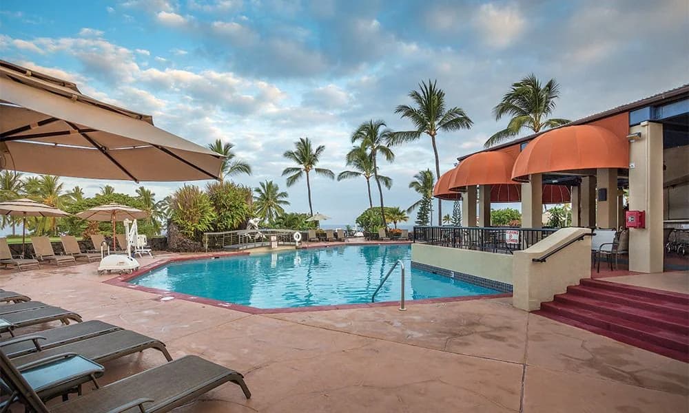 Condo in Kailua-Kona · ★4.5 · 2 bedrooms · 4 beds · 2 shared baths - Image 28