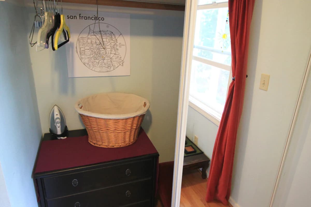 Private Bay-View Studio with Kitchenette - Photo 9