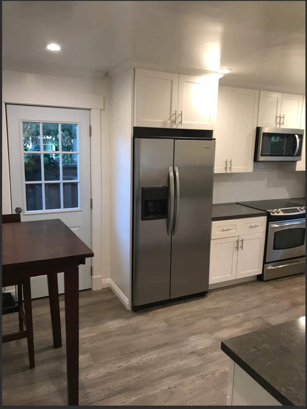 Home in Mountain View · ★4.88 · 7 bedrooms · 10 beds · 5.5 baths - Image 14