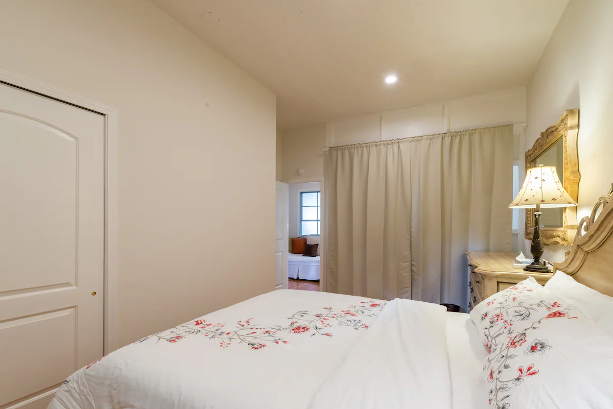 Guesthouse in Menlo Park · ★4.85 · 2 bedrooms · 4 beds · 1 bath - Image 18
