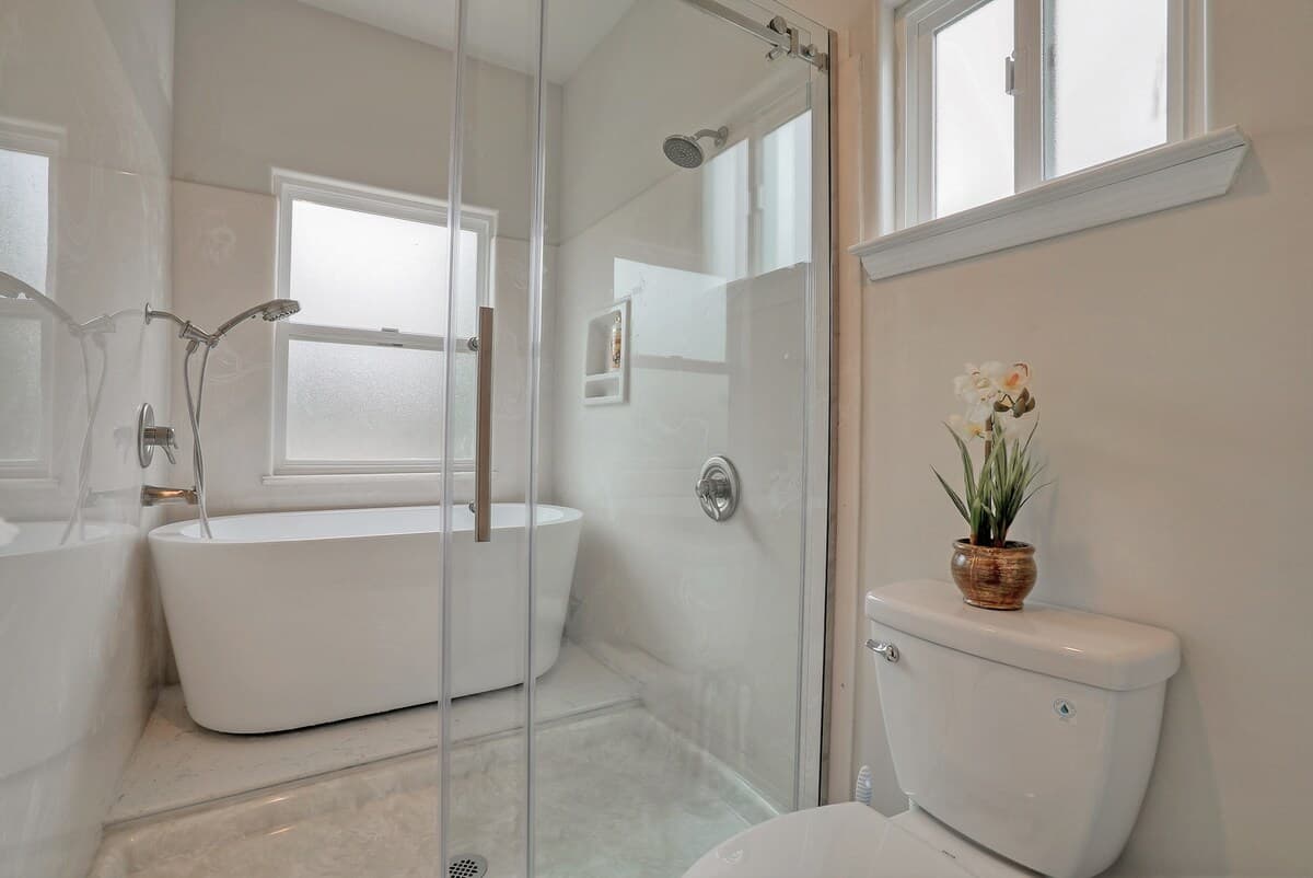 Home in Mountain View · ★4.88 · 4 bedrooms · 6 beds · 3.5 baths - Image 33