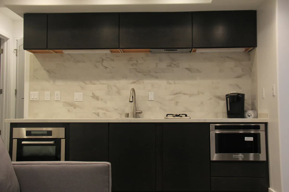 Home in East Palo Alto · ★4.86 · Studio · 1 bed · 1 bath - Image 23